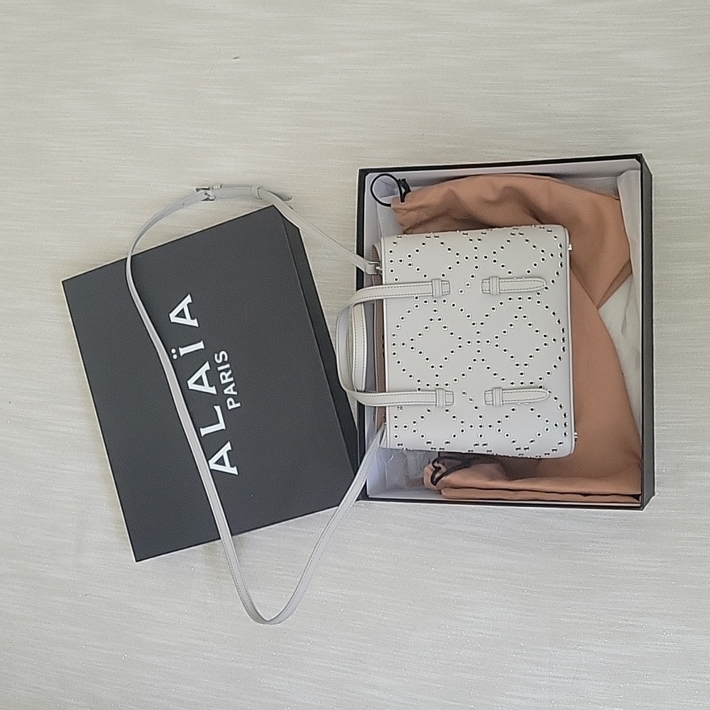 Alaia bag